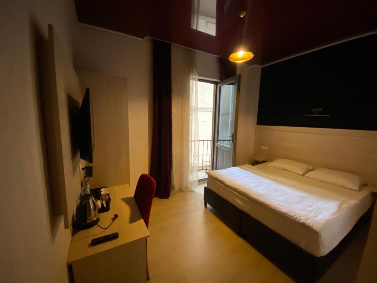 Hotel My Rose Batoumi Extérieur photo